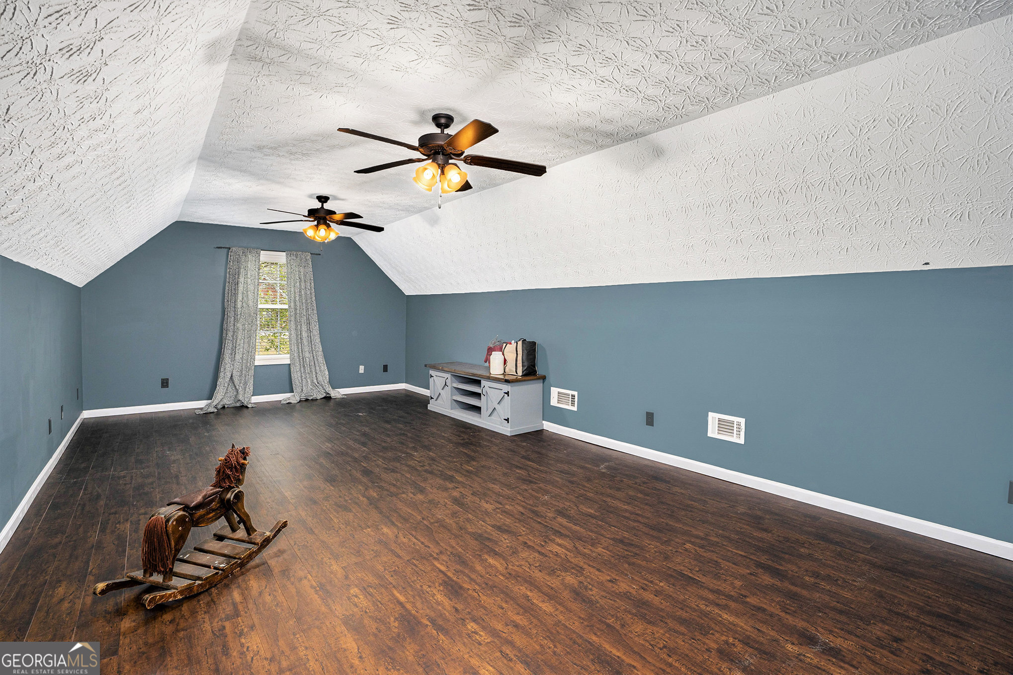 114 Bent Ridge Drive S Property Photo 21