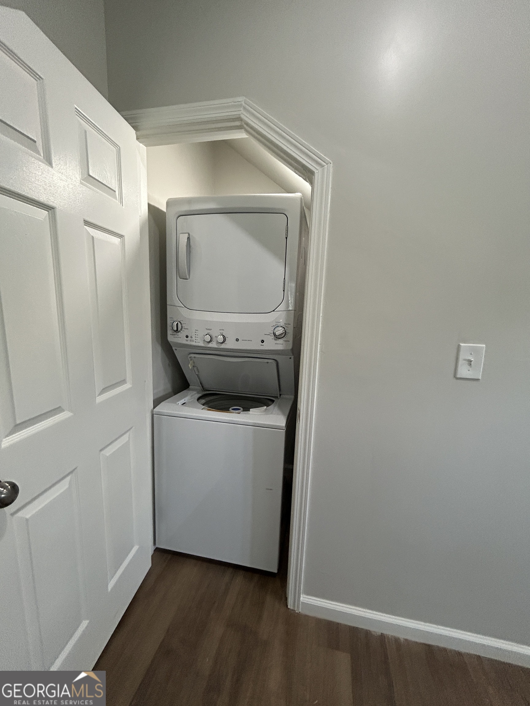 1635 2nd Street Property Photo 6
