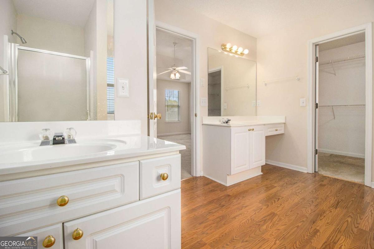 6028 Connaught Drive Se Property Photo 17