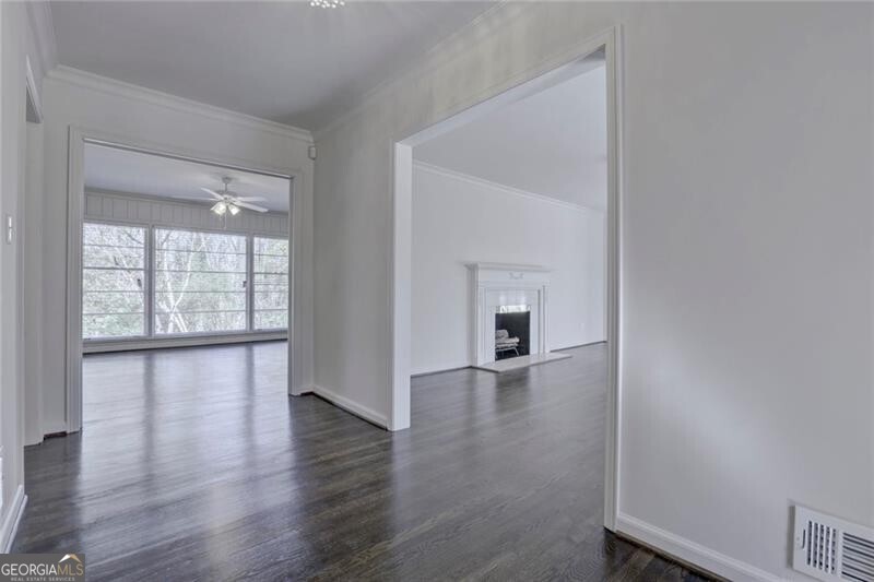 1195 Mount Paran Road Nw Property Photo 3