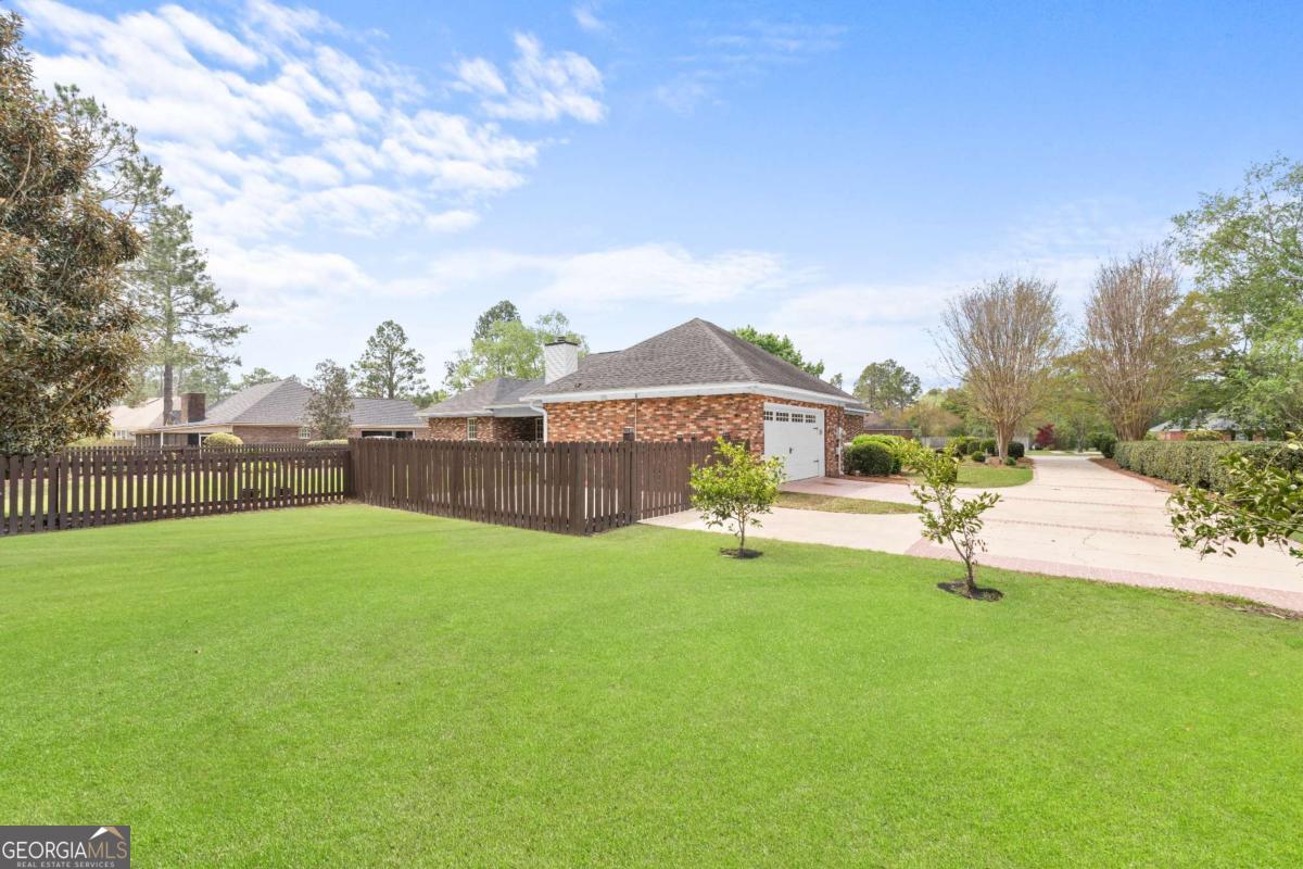 512 Fox Court Path Property Photo 25