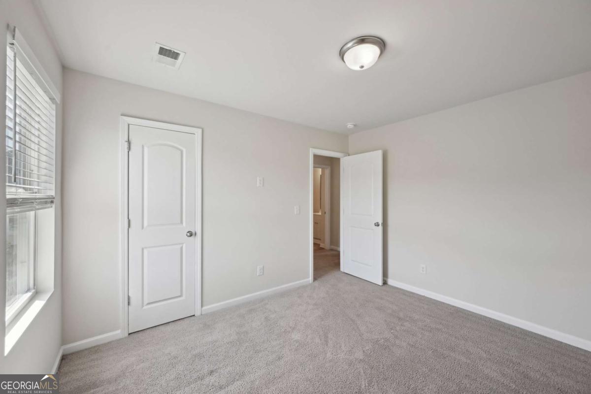 5675 Laurel Ridge Circle Property Photo 26