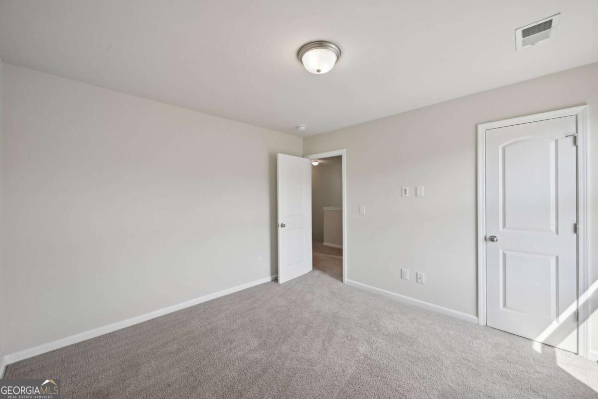 5675 Laurel Ridge Circle Property Photo 28