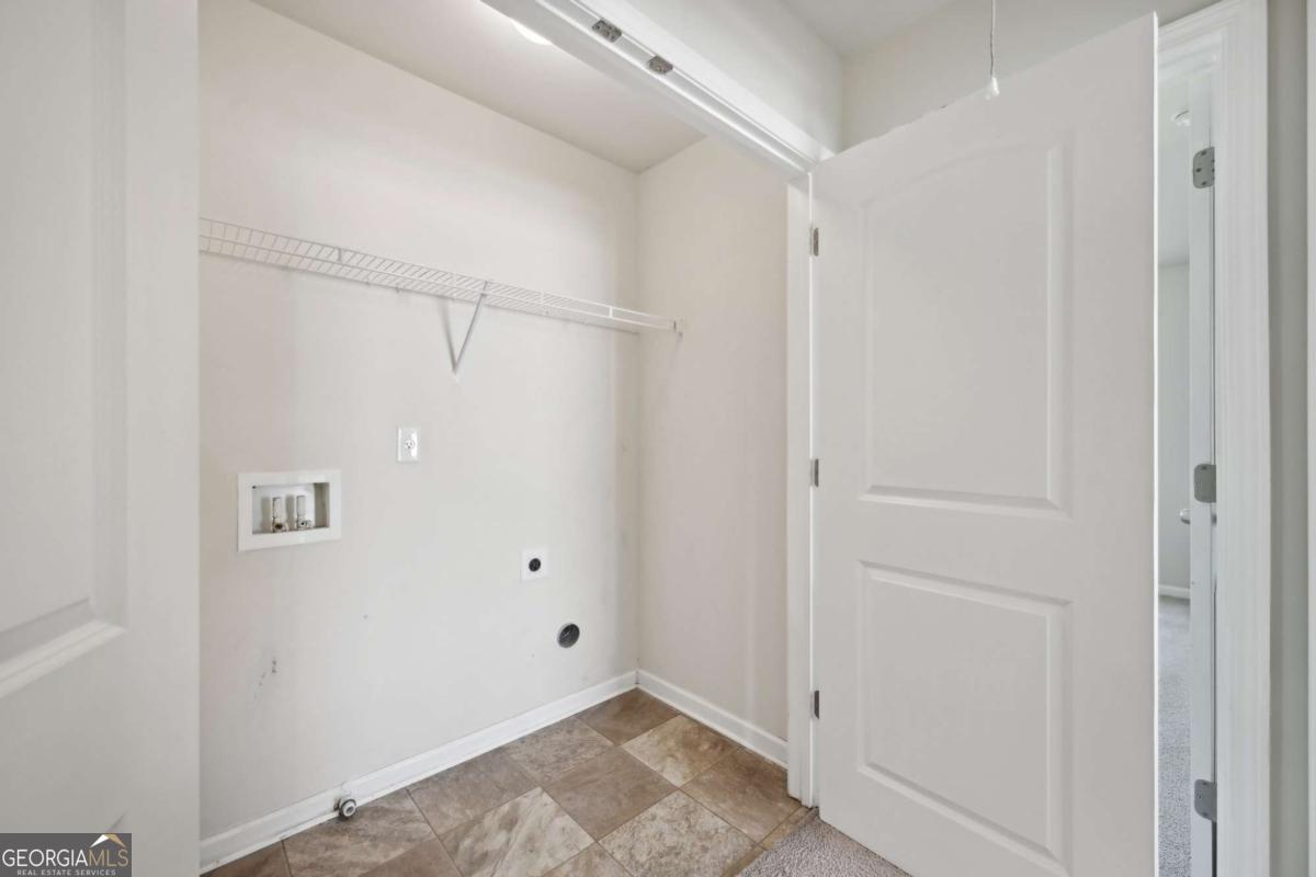 5675 Laurel Ridge Circle Property Photo 32