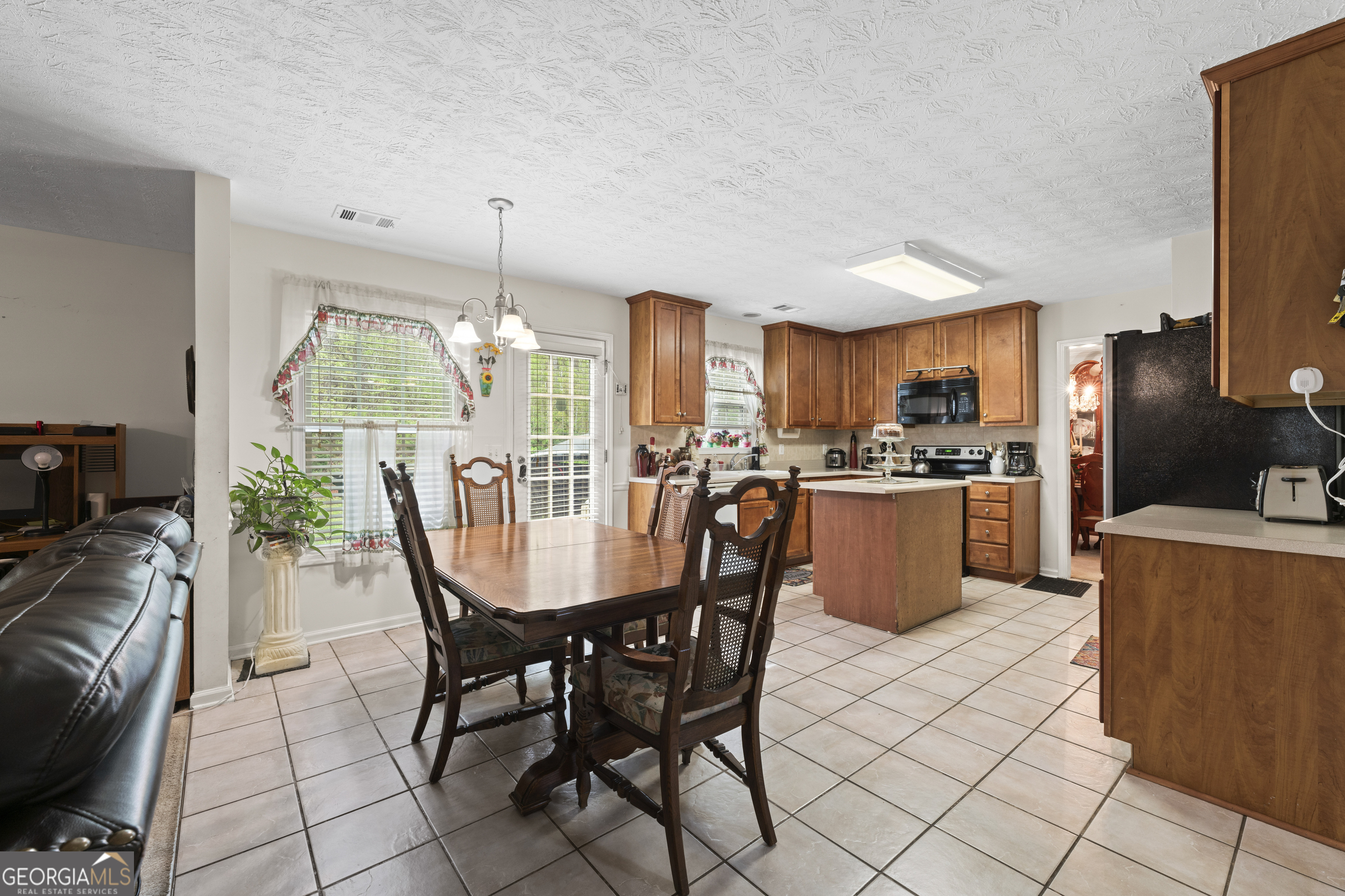 3156 Oak Ridge Lane Property Photo 5