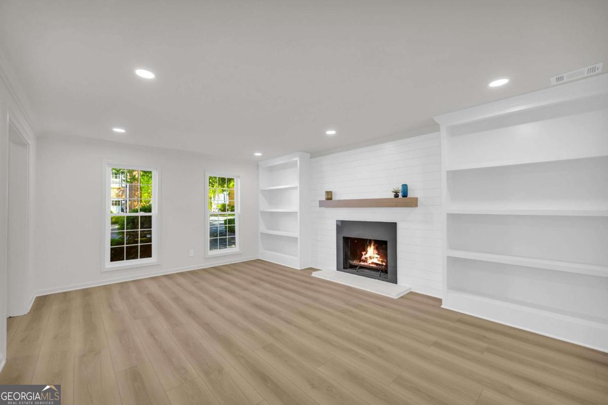 1 N Boundary Place Nw Property Photo 3