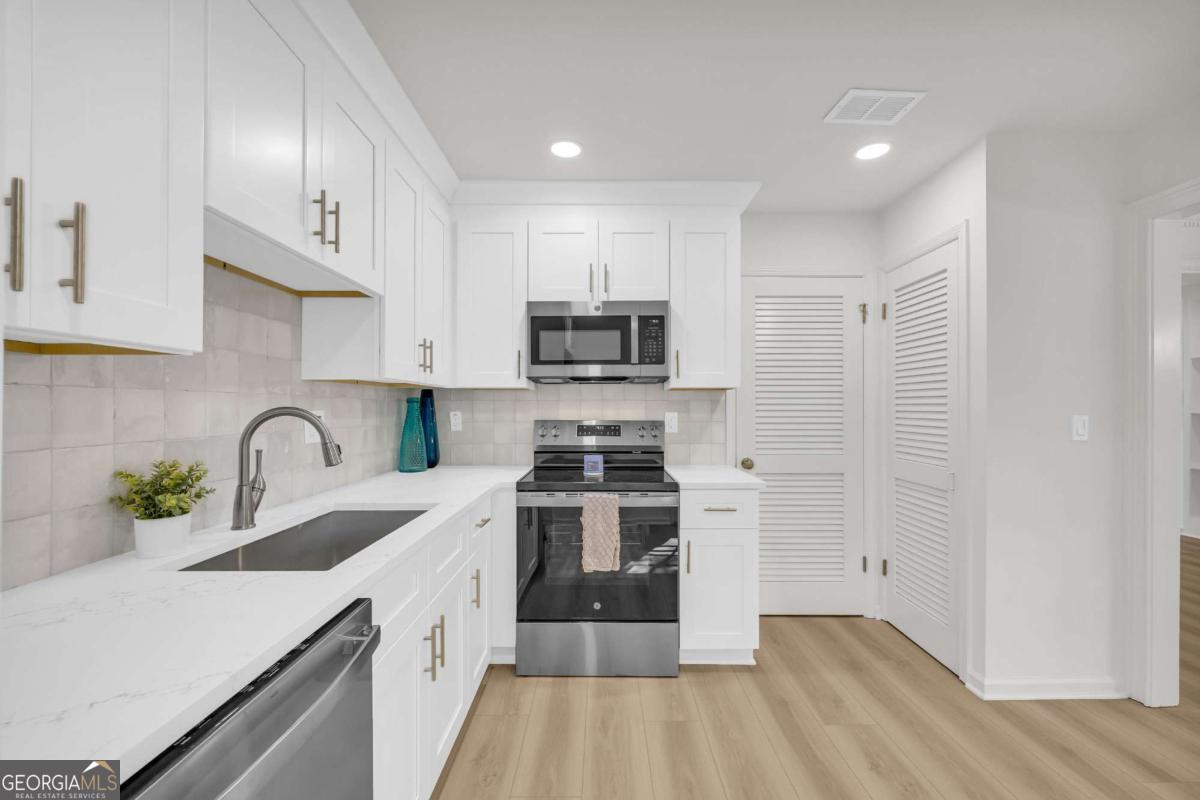 1 N Boundary Place Nw Property Photo 6