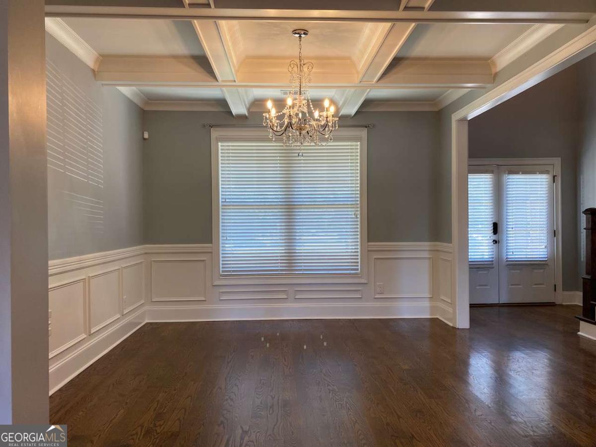 5000 Racquet Court Property Photo 7
