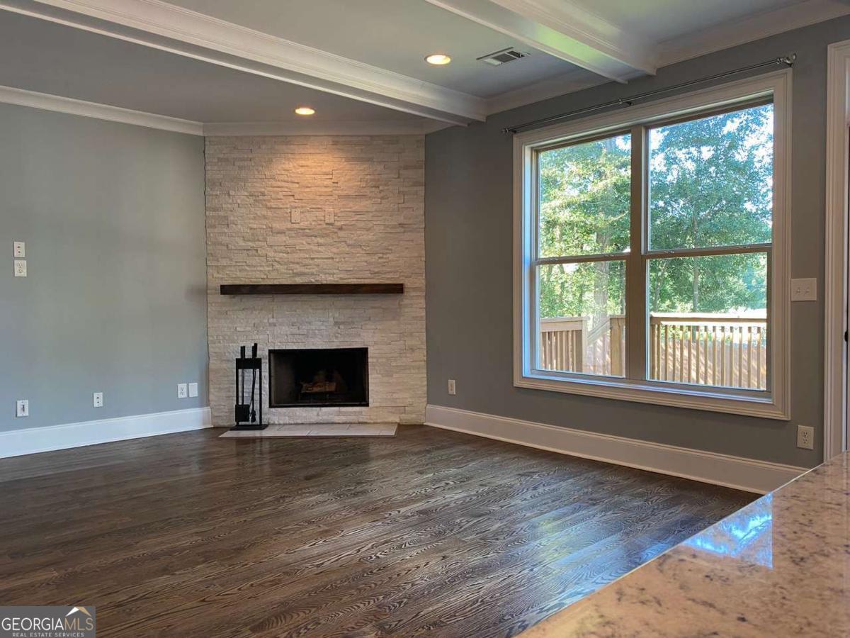 5000 Racquet Court Property Photo 8
