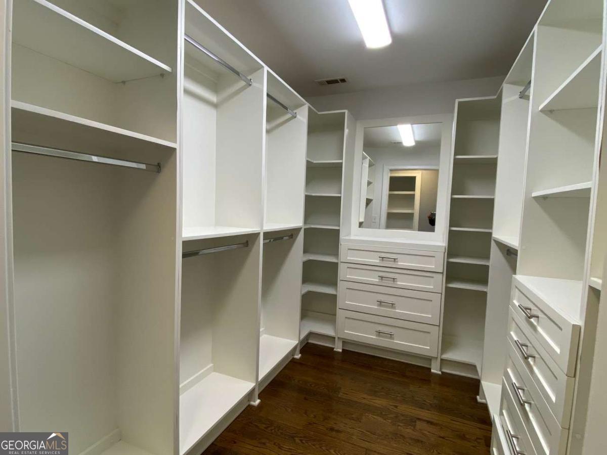 5000 Racquet Court Property Photo 21