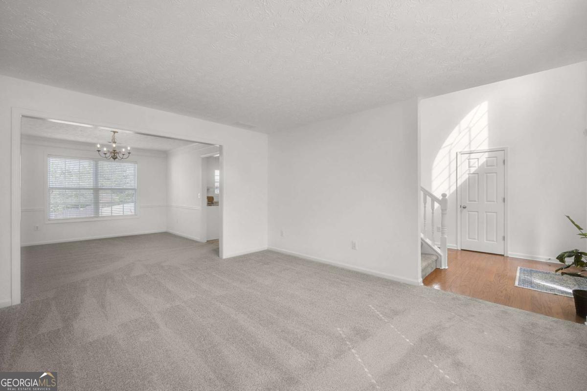 3426 Bridle Brook Drive Property Photo 8