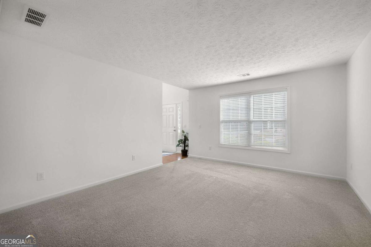3426 Bridle Brook Drive Property Photo 9