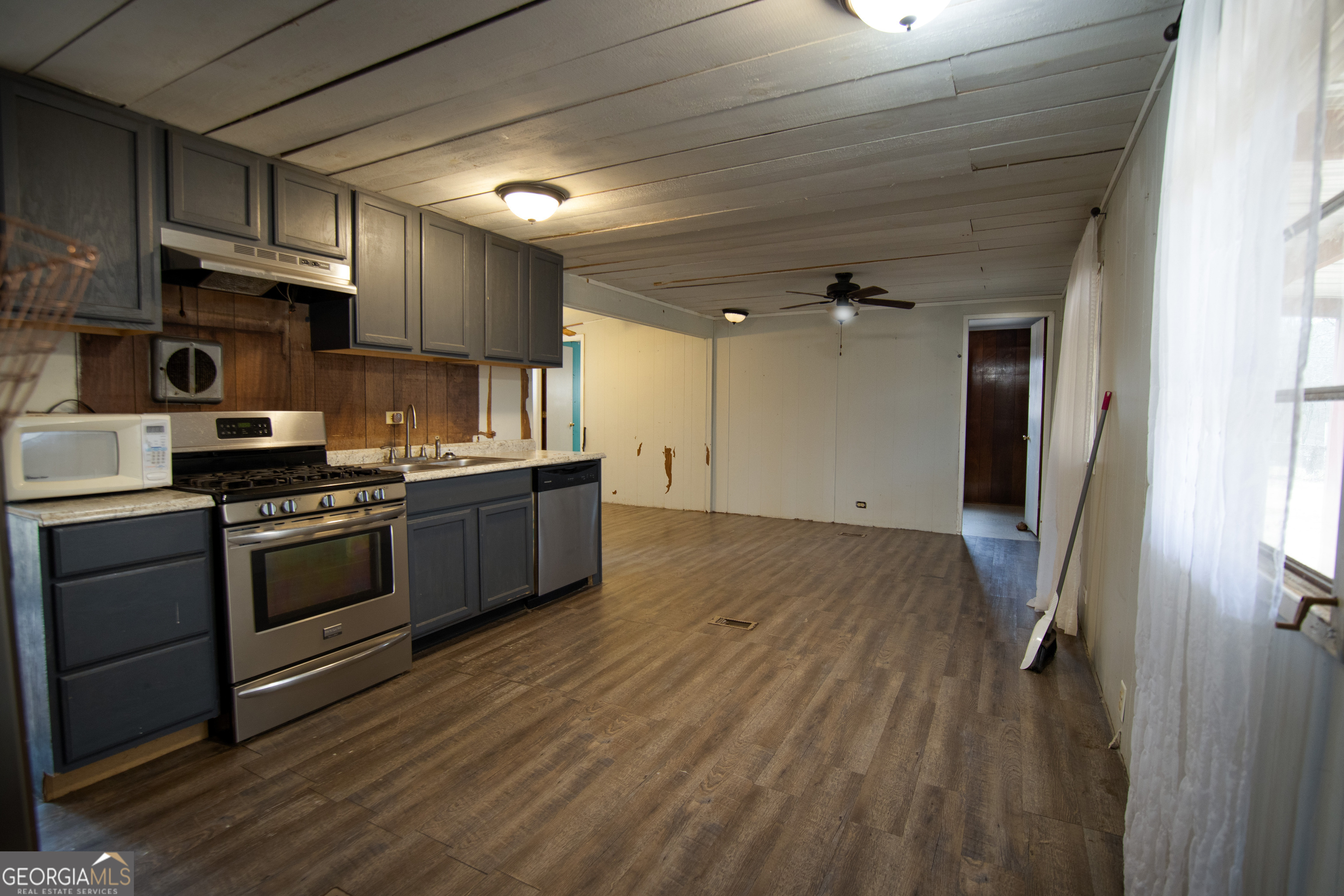 161 Eaves Road Property Photo 4