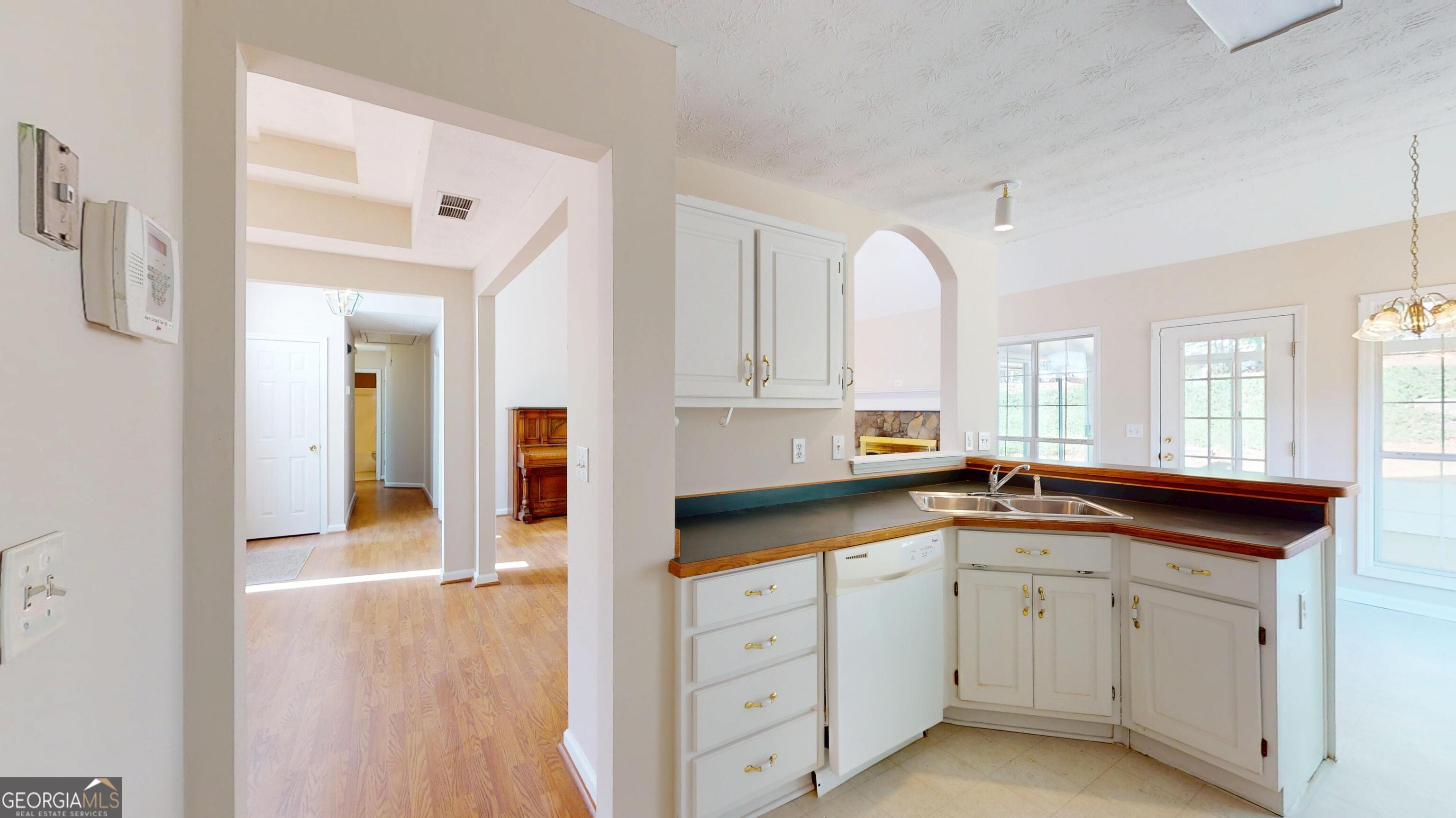 435 Towler Court Property Photo 10