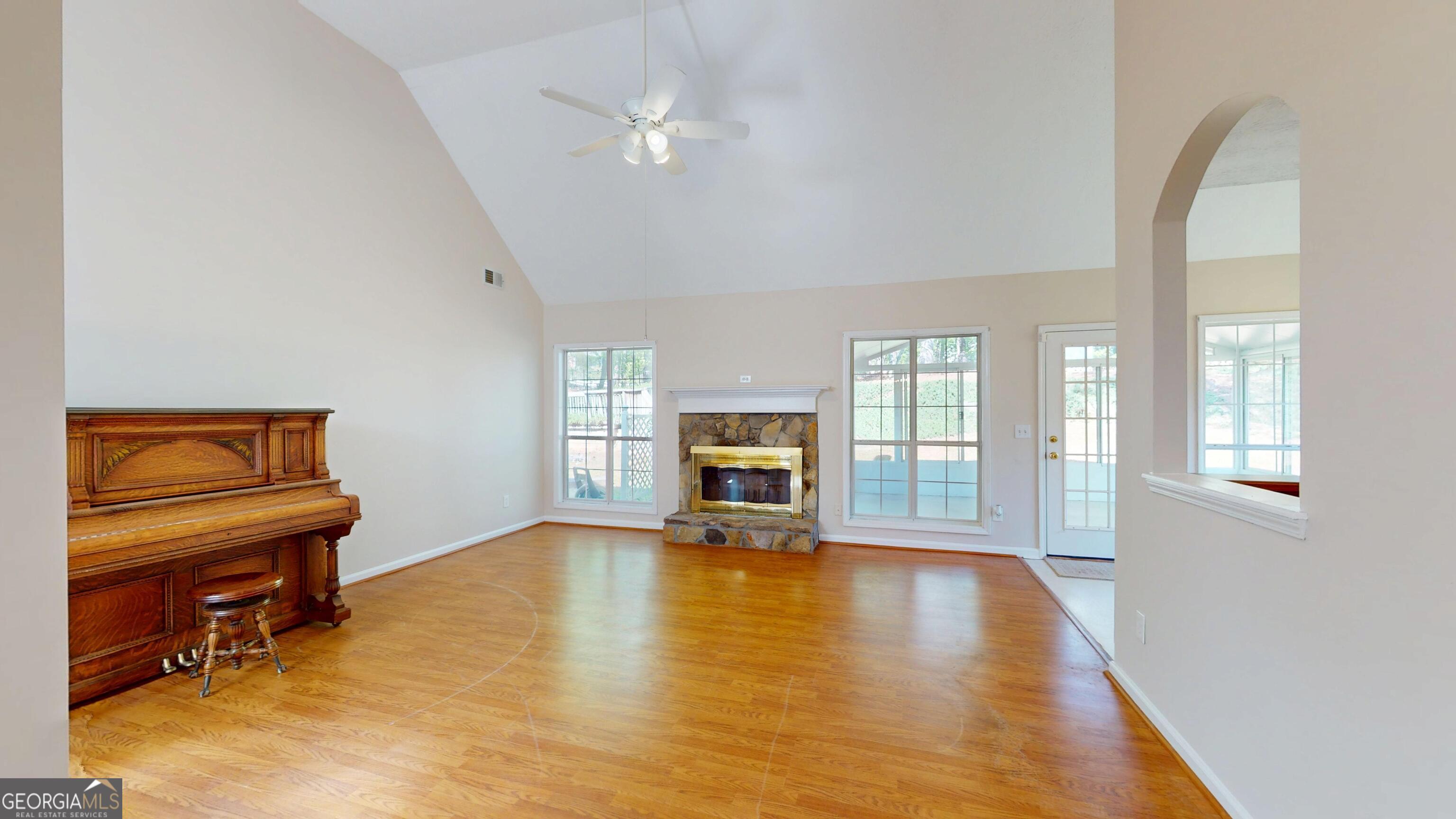 435 Towler Court Property Photo 12