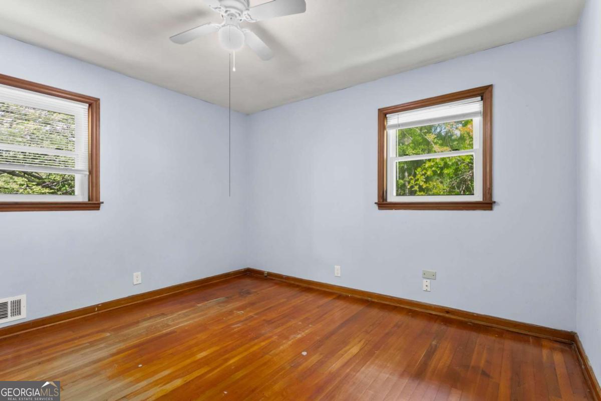2307 Woodridge Drive Property Photo 14
