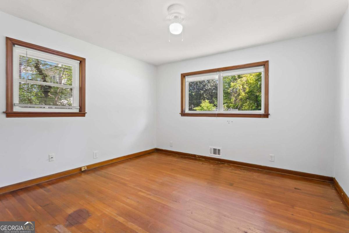 2307 Woodridge Drive Property Photo 17