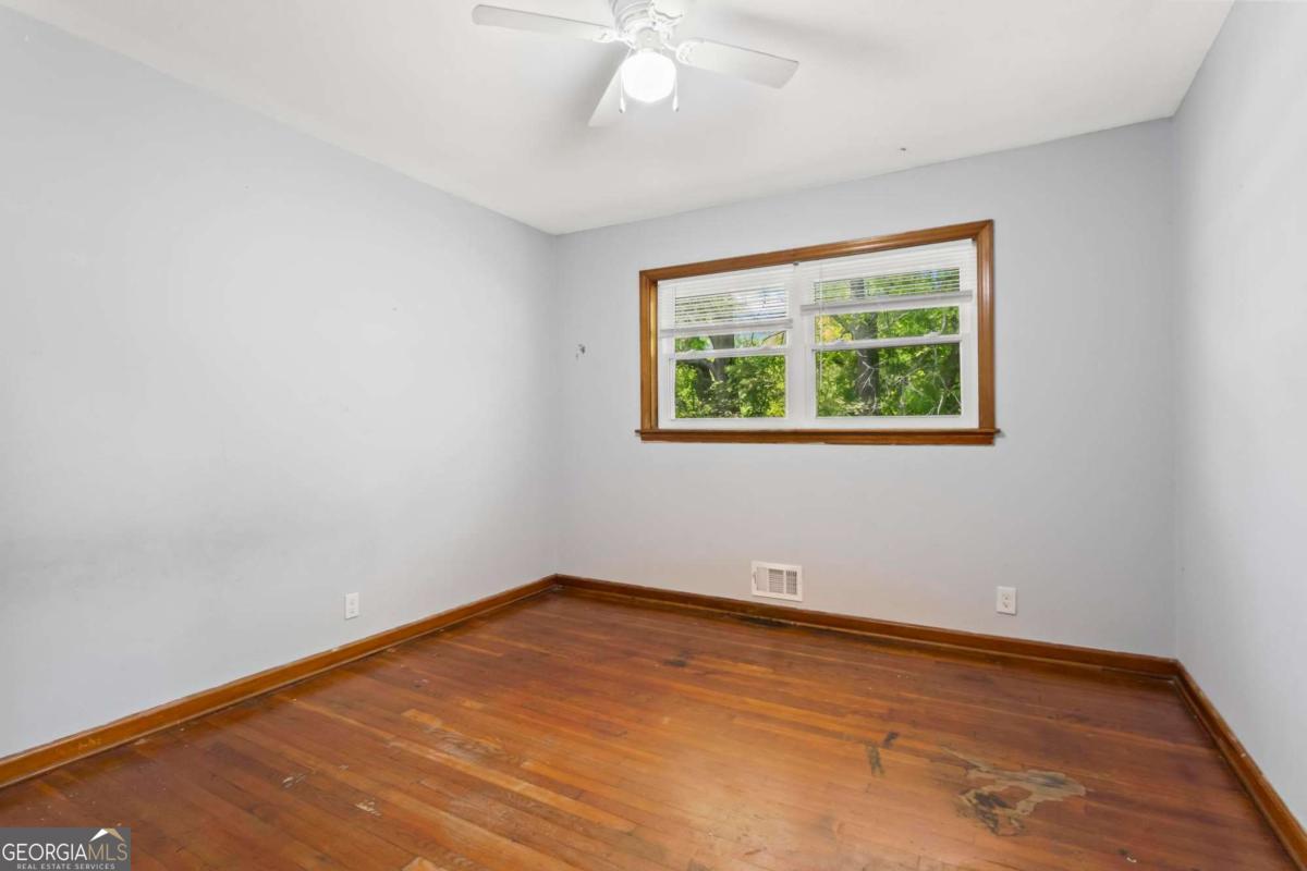 2307 Woodridge Drive Property Photo 18