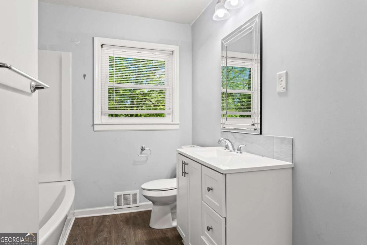 2307 Woodridge Drive Property Photo 19