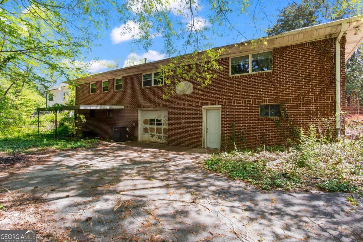 2307 Woodridge Drive Property Photo 22