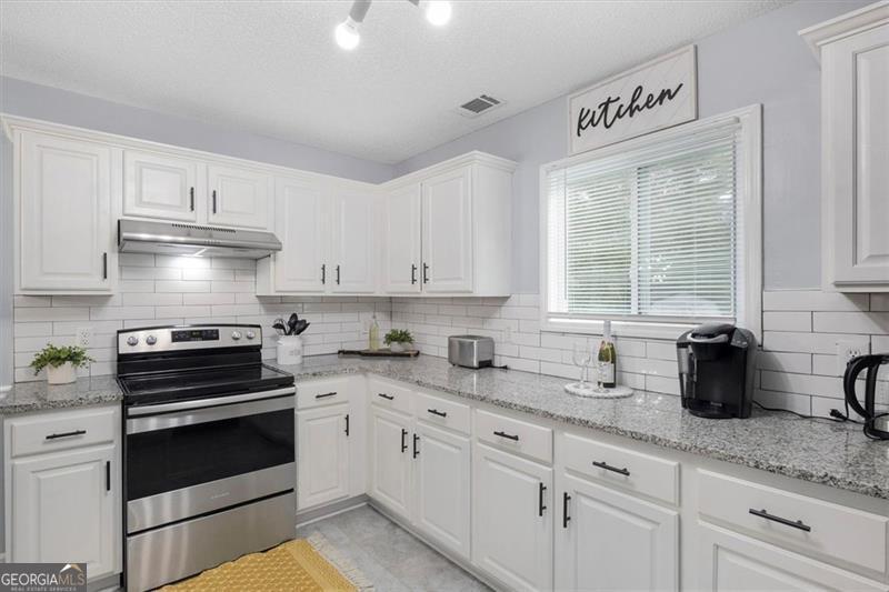 3568 Foxworth Court Property Photo 25