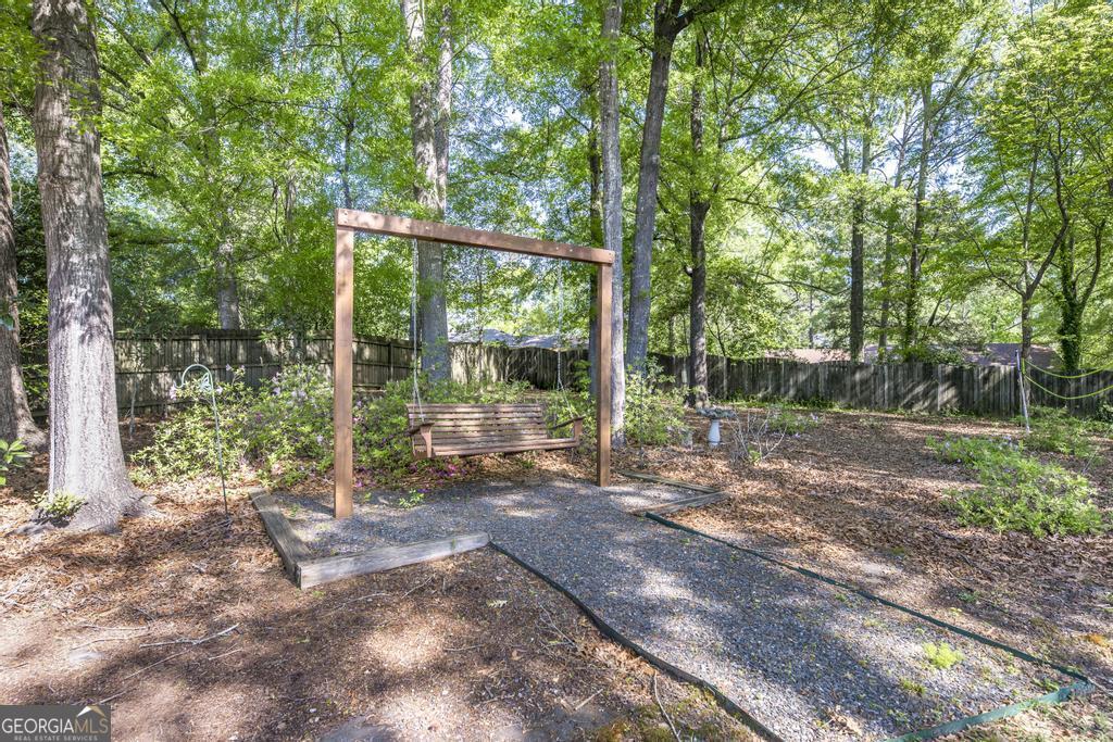 629 Chastain Place Property Photo 39