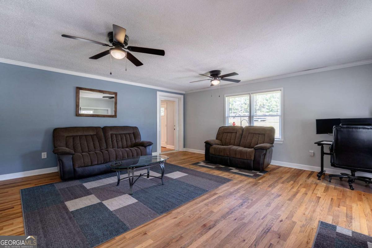 6020 High Shoals Road Property Photo 4