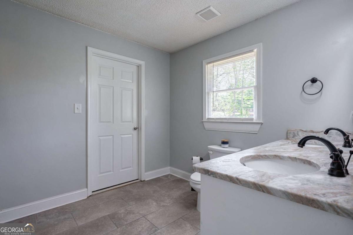 6020 High Shoals Road Property Photo 18