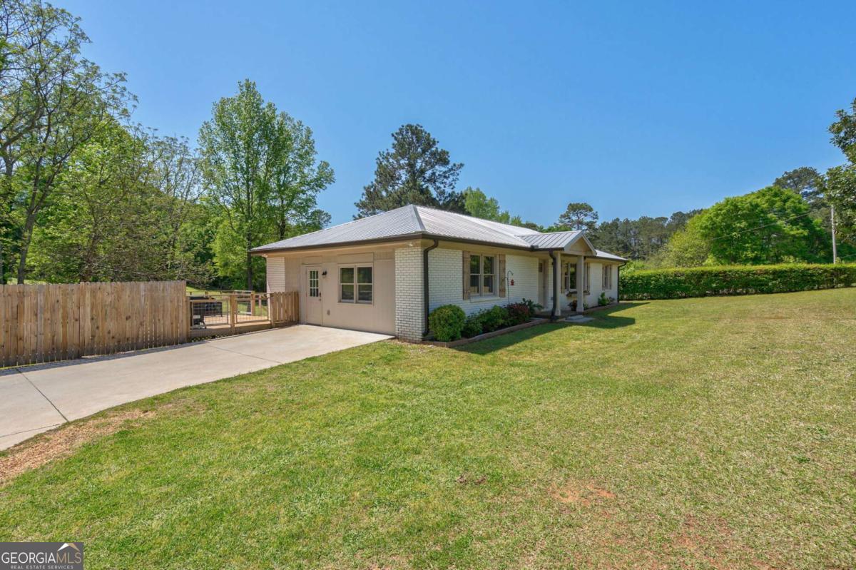 6020 High Shoals Road Property Photo 25