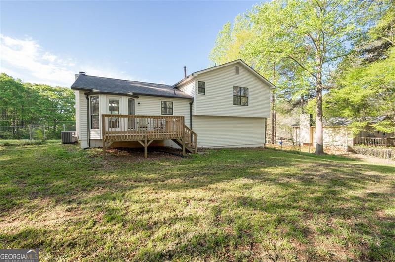 4250 Woodland Drive Property Photo 4