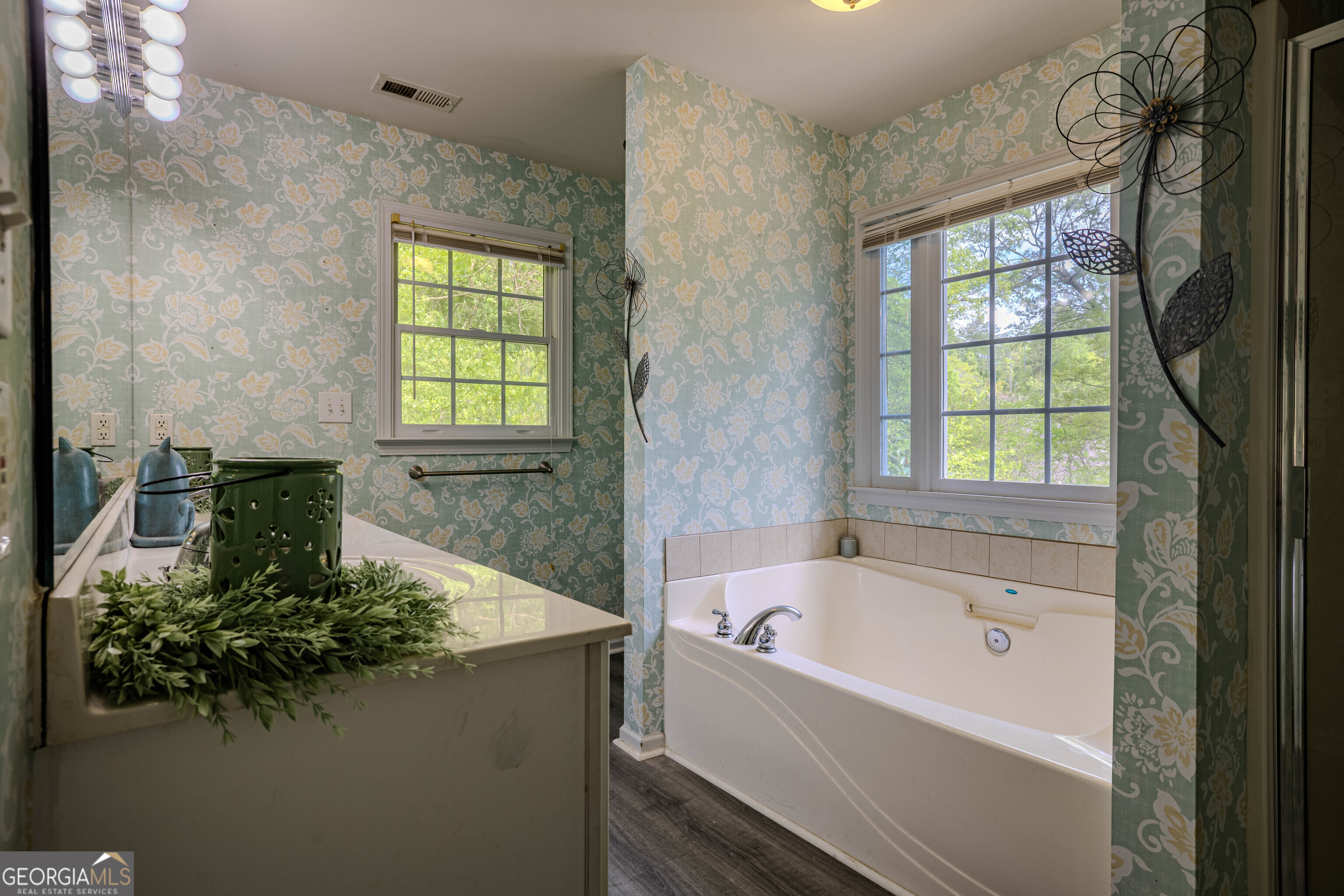 34 Gables Drive Se Property Photo 15