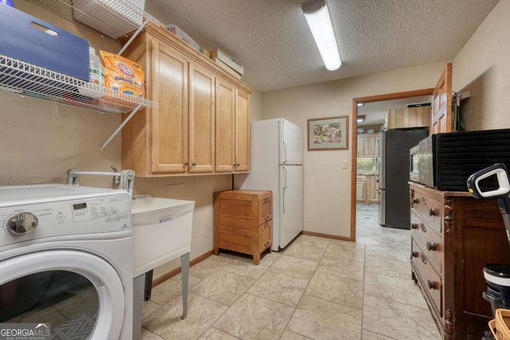 241 Kilpatrick Point Drive # 8 Property Photo 13