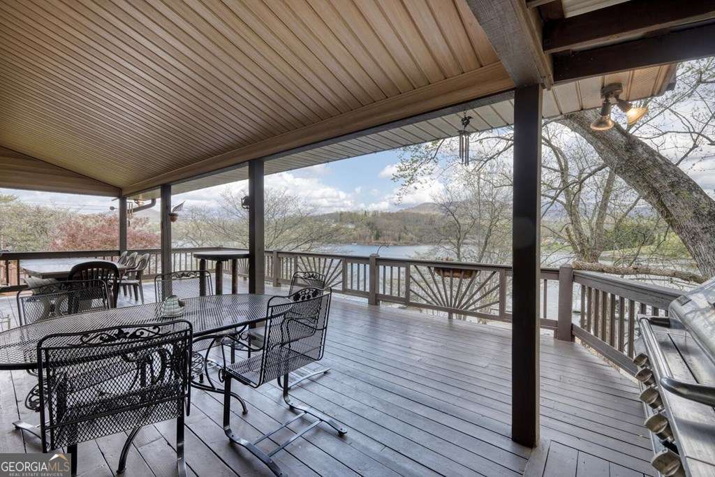 241 Kilpatrick Point Drive # 8 Property Photo 40