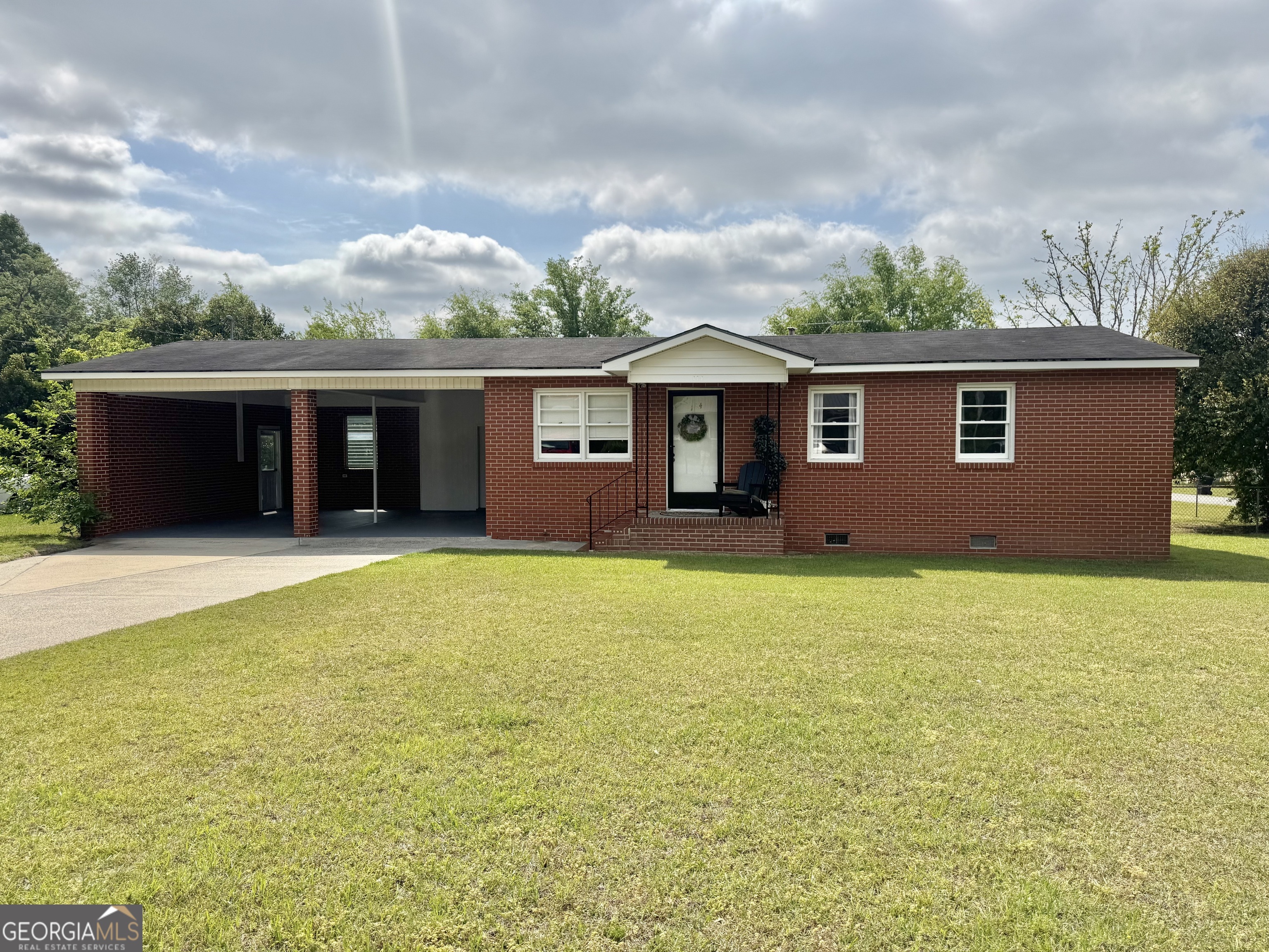 134 Sunset Property Photo
