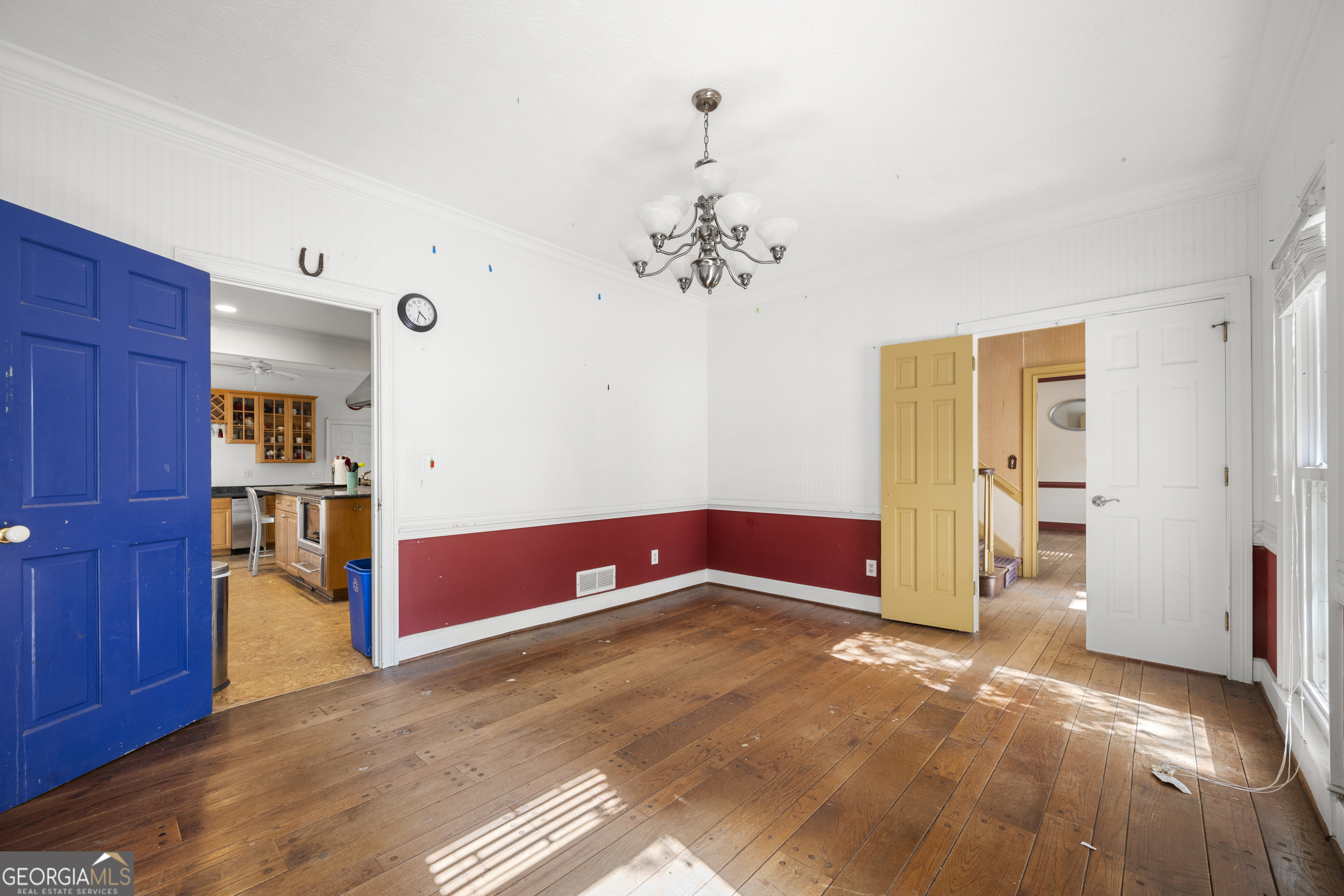 6048 Kings Mountain Way Property Photo 4