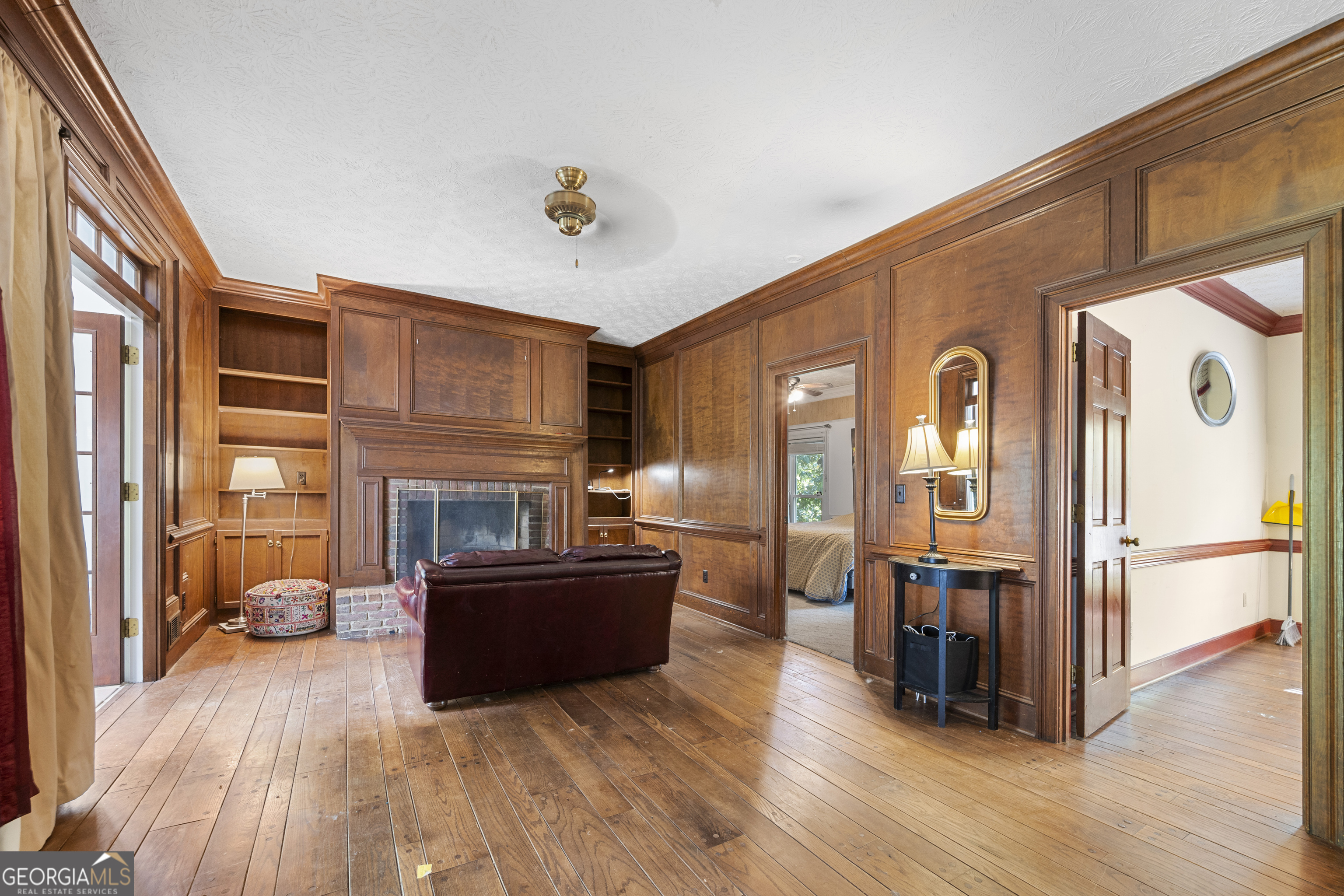 6048 Kings Mountain Way Property Photo 8