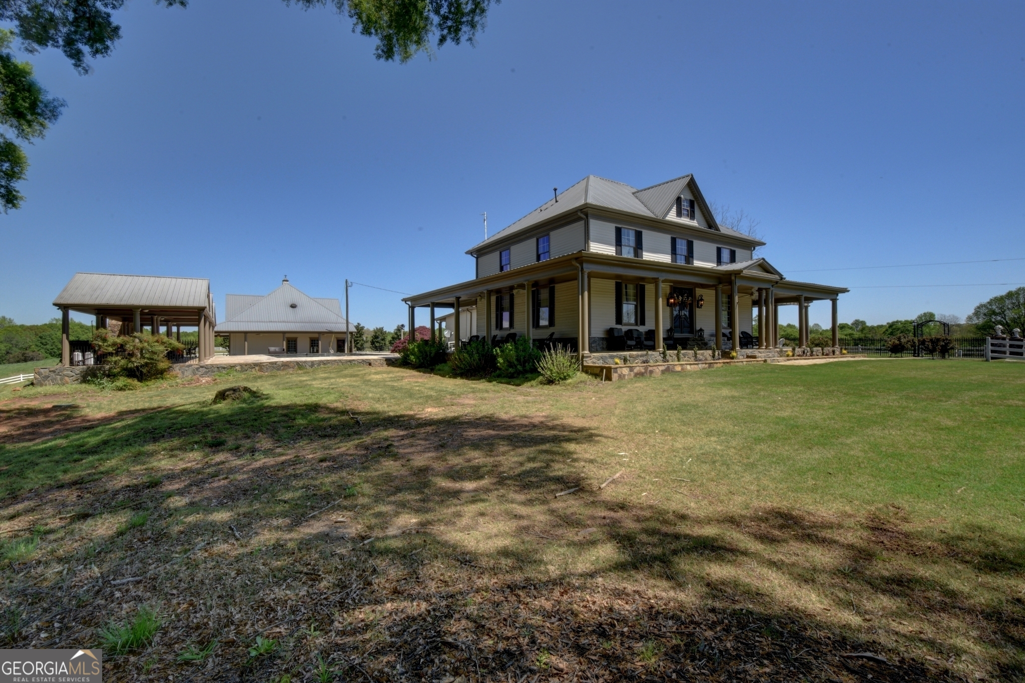 7527 Highway 326 Property Photo 7