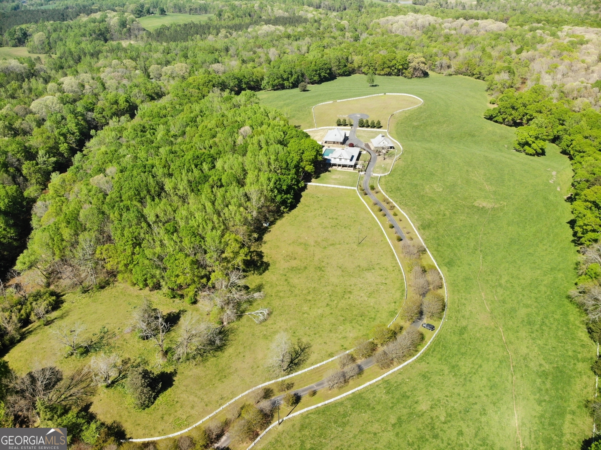 7527 Highway 326 Property Photo 9