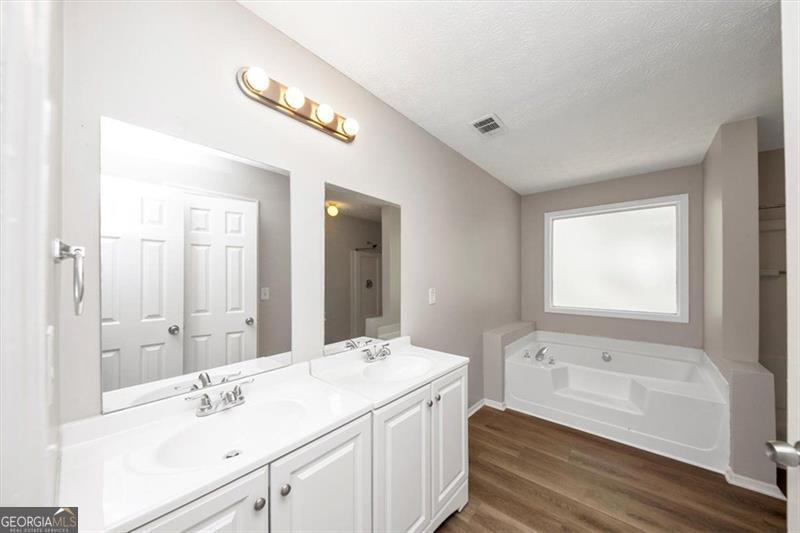 1444 Bridgewater Branch Property Photo 37