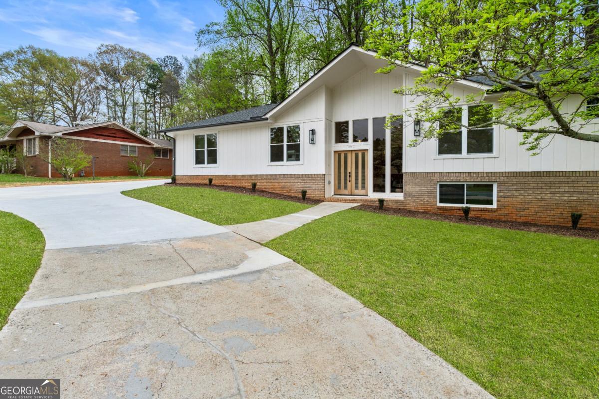 3805 Cloudland Drive Se Property Photo 5