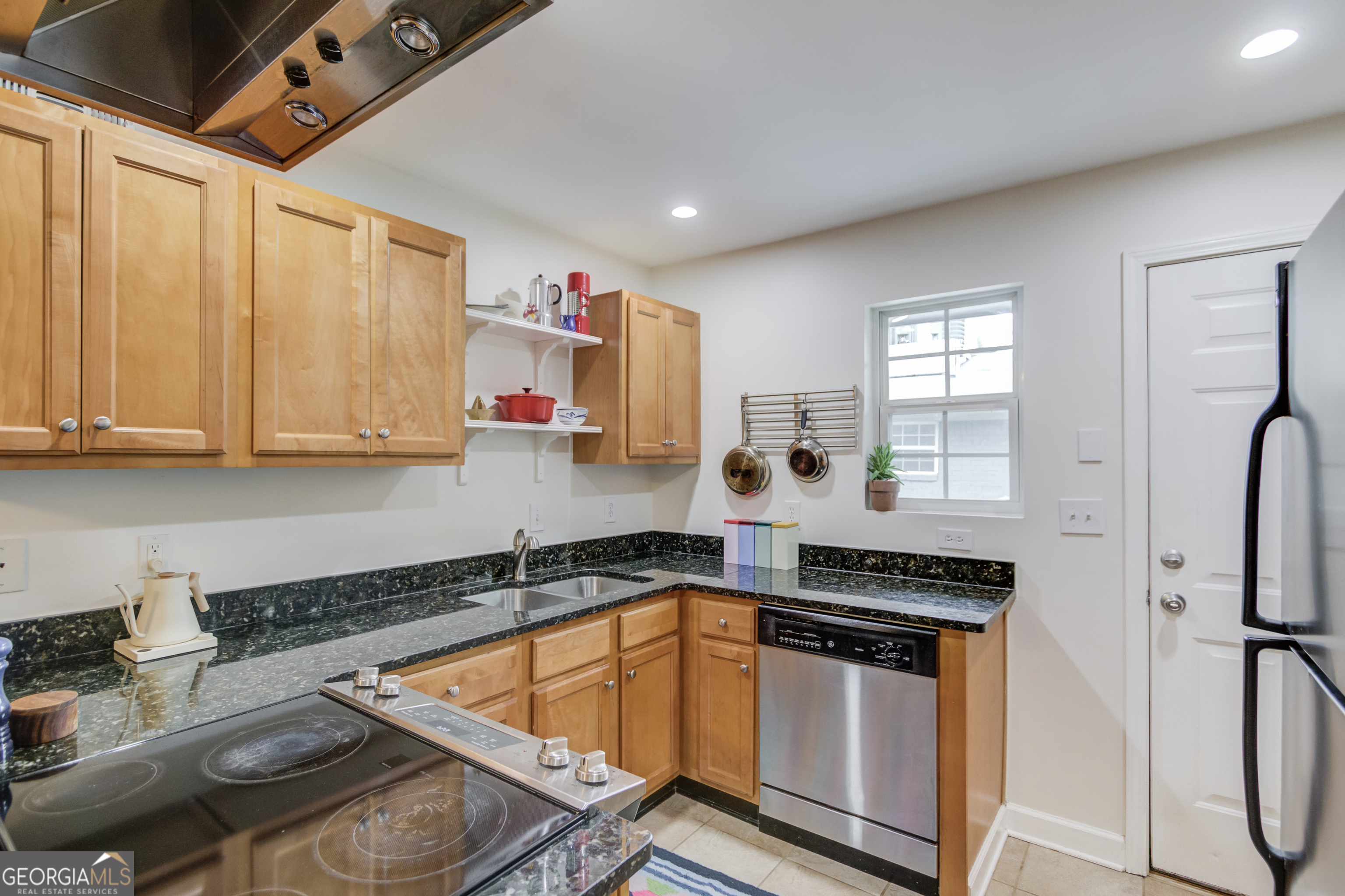 210 Sampson Street Ne # 8 Property Photo 15