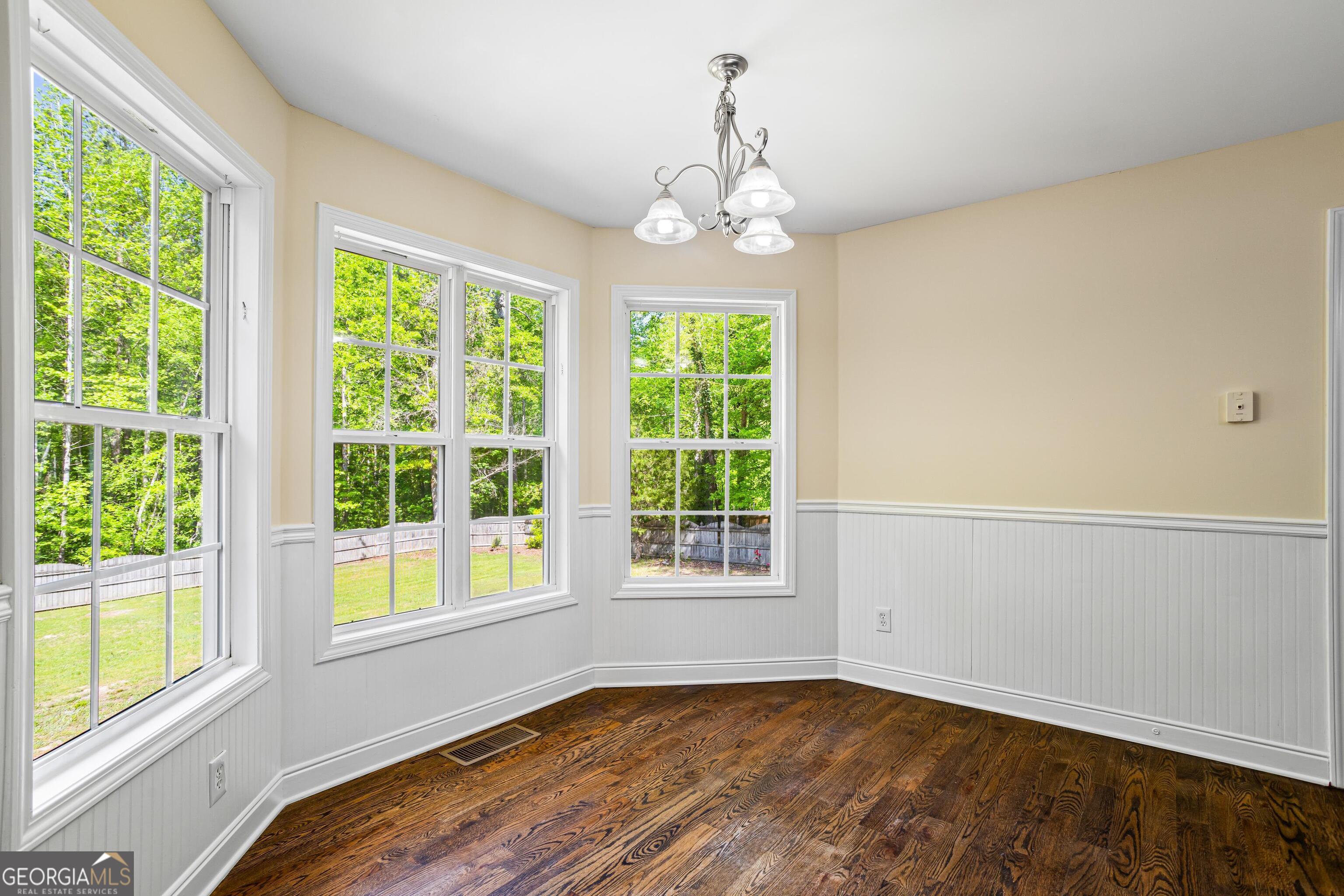 1213 Blue Springs Drive Property Photo 15