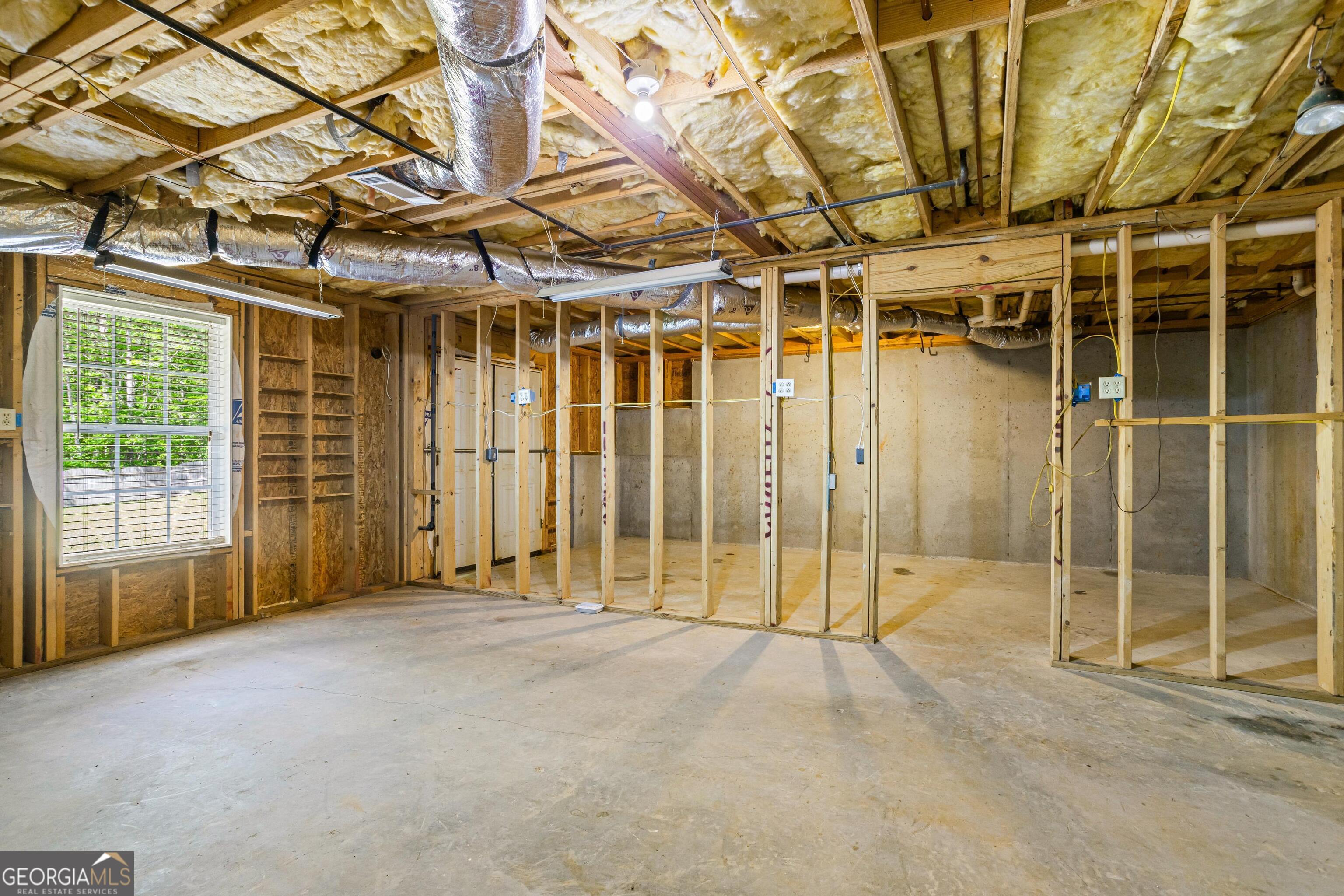 1213 Blue Springs Drive Property Photo 40