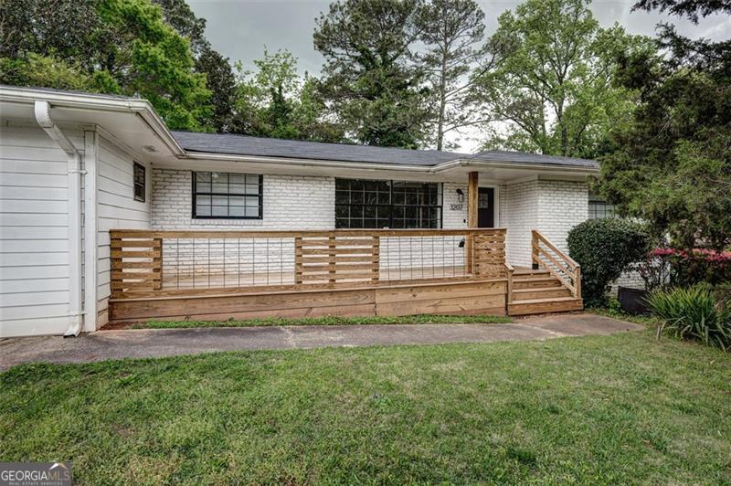 3207 Bobbie Lane Property Photo 4
