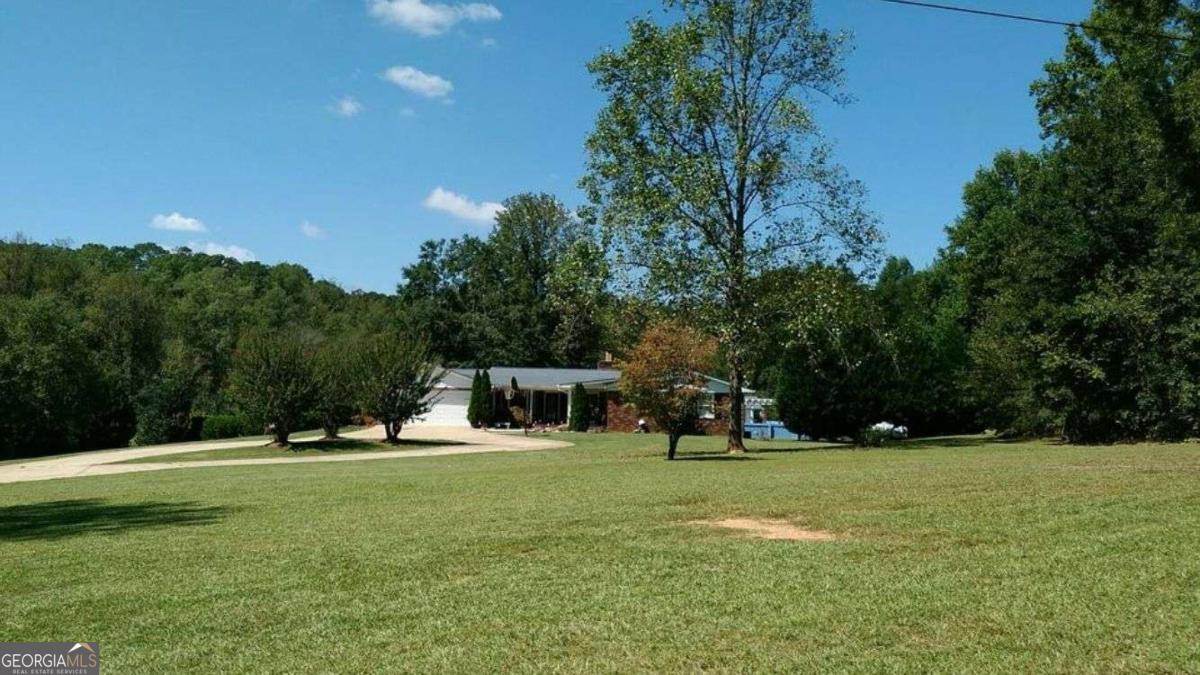 2100 Rays Church Road Property Photo 1