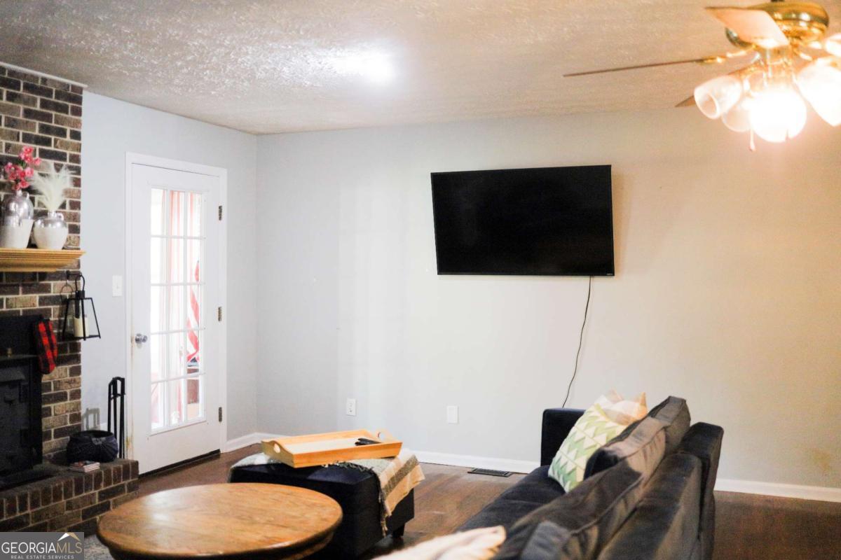 2100 Rays Church Road Property Photo 7