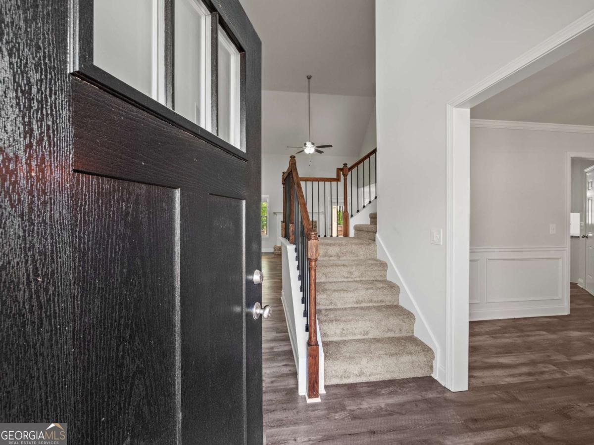385 Finch Landing Road Property Photo 5