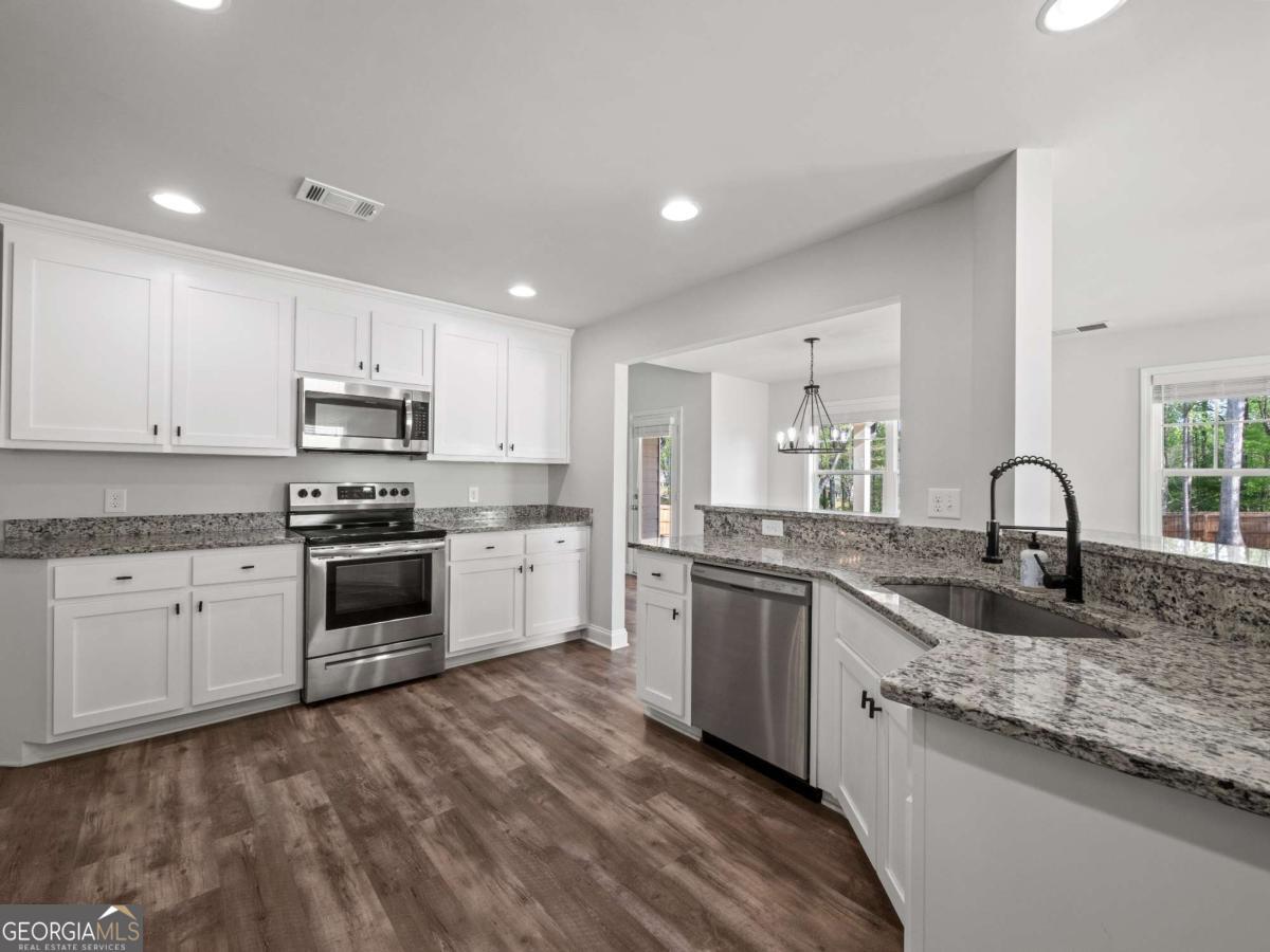 385 Finch Landing Road Property Photo 16