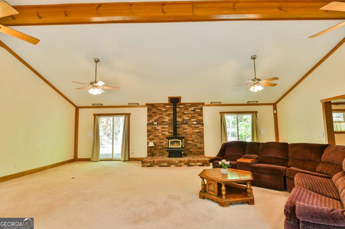 1163 Nickville Road Property Photo 3