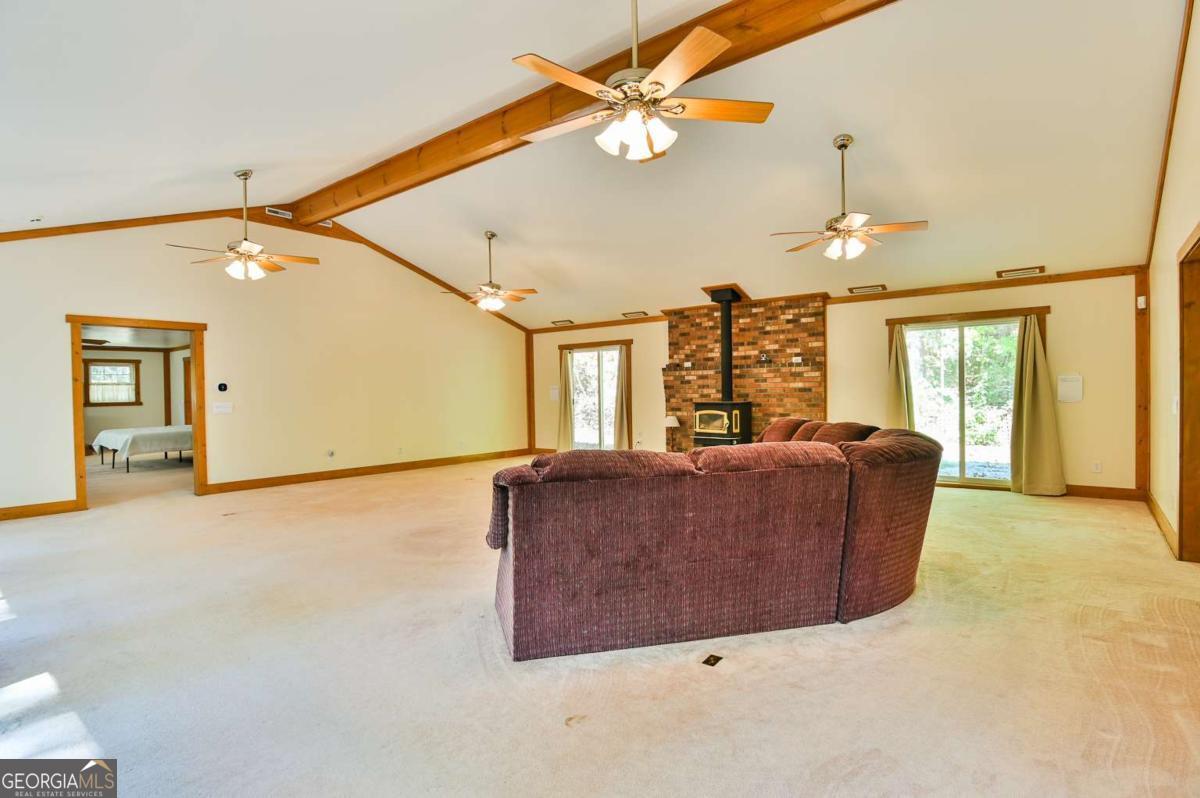 1163 Nickville Road Property Photo 4